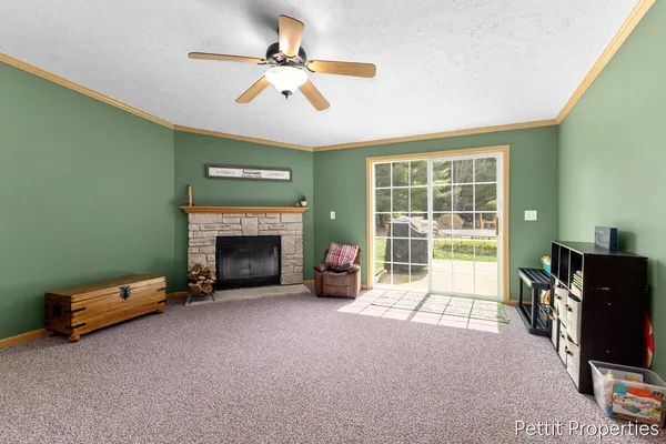 $319,900 | 4584 East Valeries Way Street, Newaygo, MI 49337