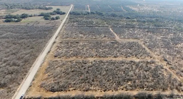 $125,000 | 1432 Cr 326, Jourdanton, TX 78026