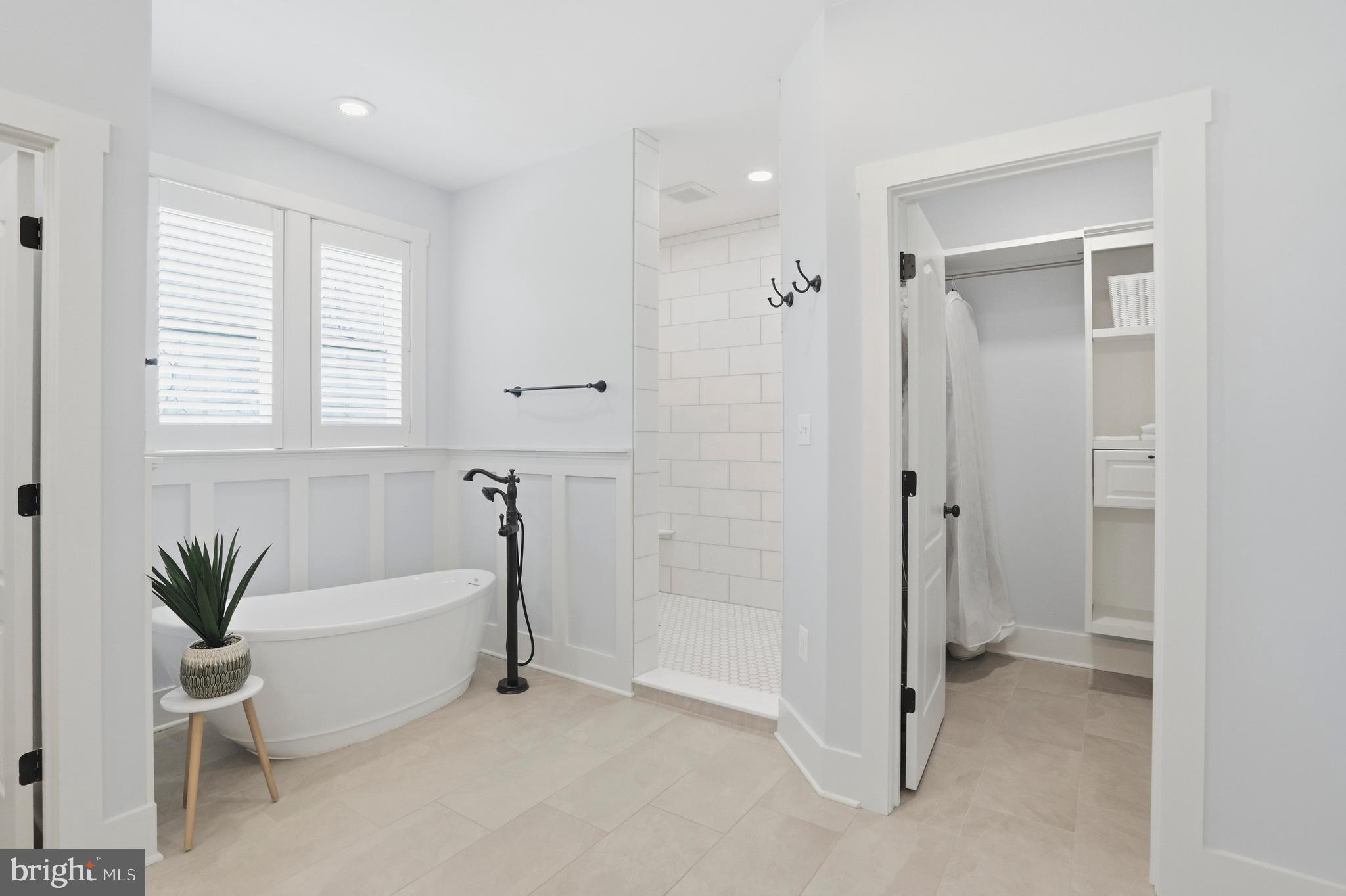 1264 Cambria Road Westminster, MD 21157 - Photo 30 of 49 Primary Bath