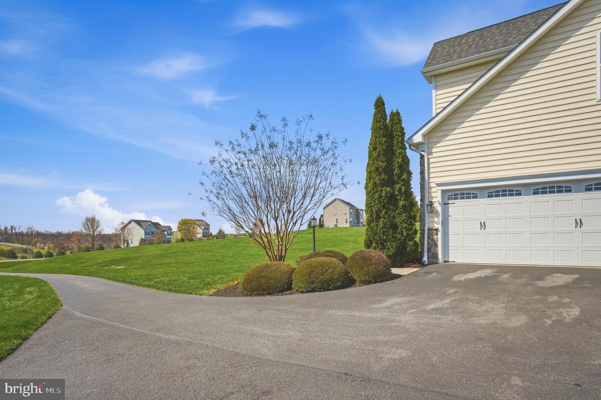1264 Cambria Road Westminster, MD 21157 - Photo 43 of 49 Side Entrance Garage