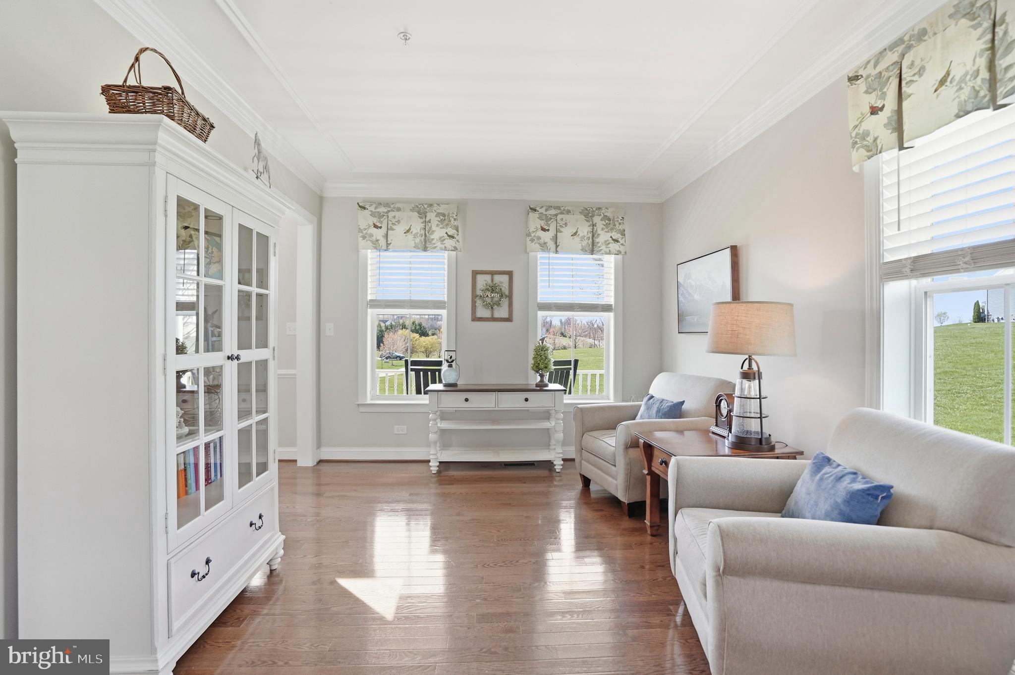 1264 Cambria Road Westminster, MD 21157 - Photo 9 of 49 Living Room