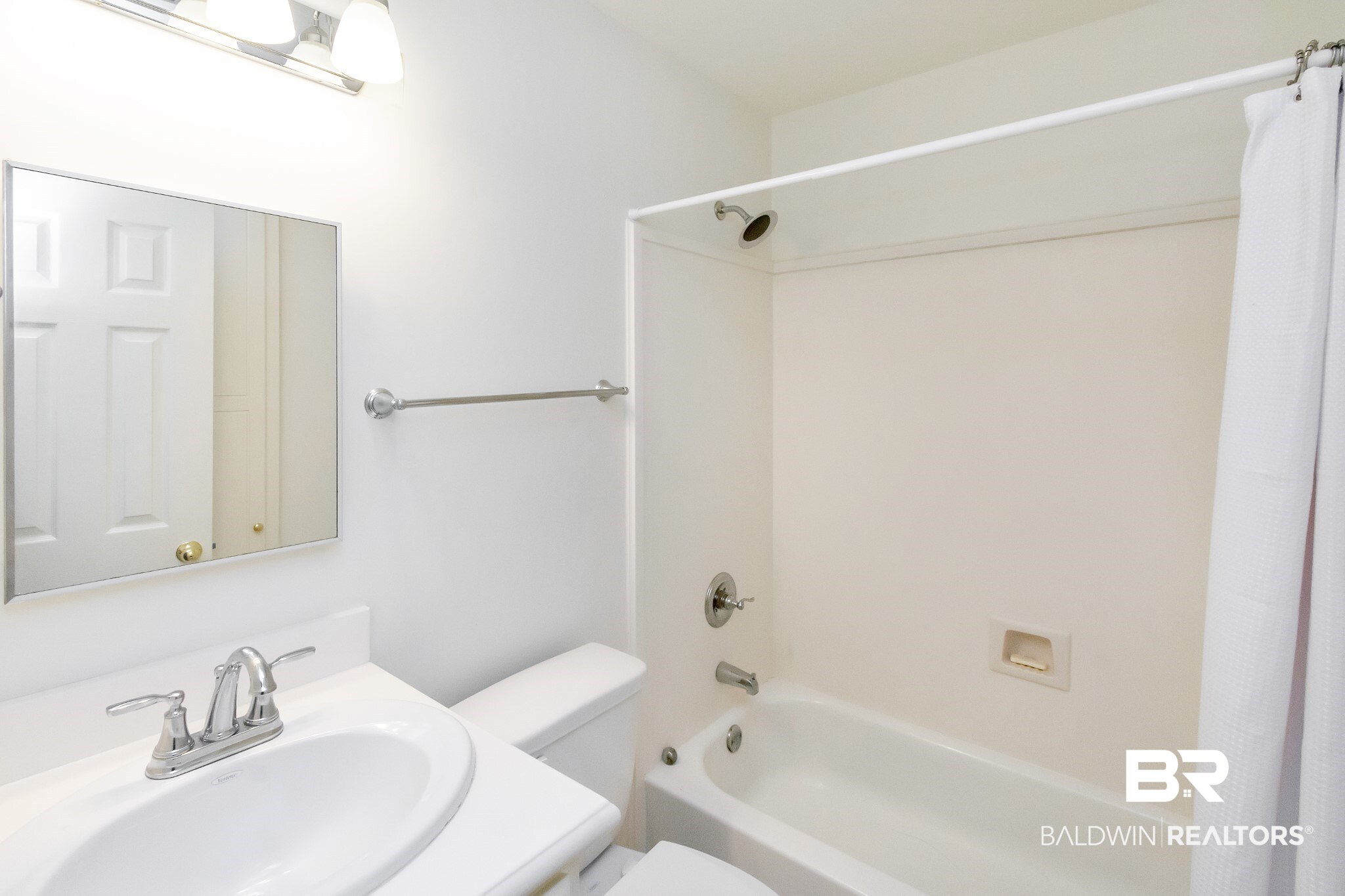 7 Princess Anne Road Mobile, AL 36608 - Photo 11 of 13