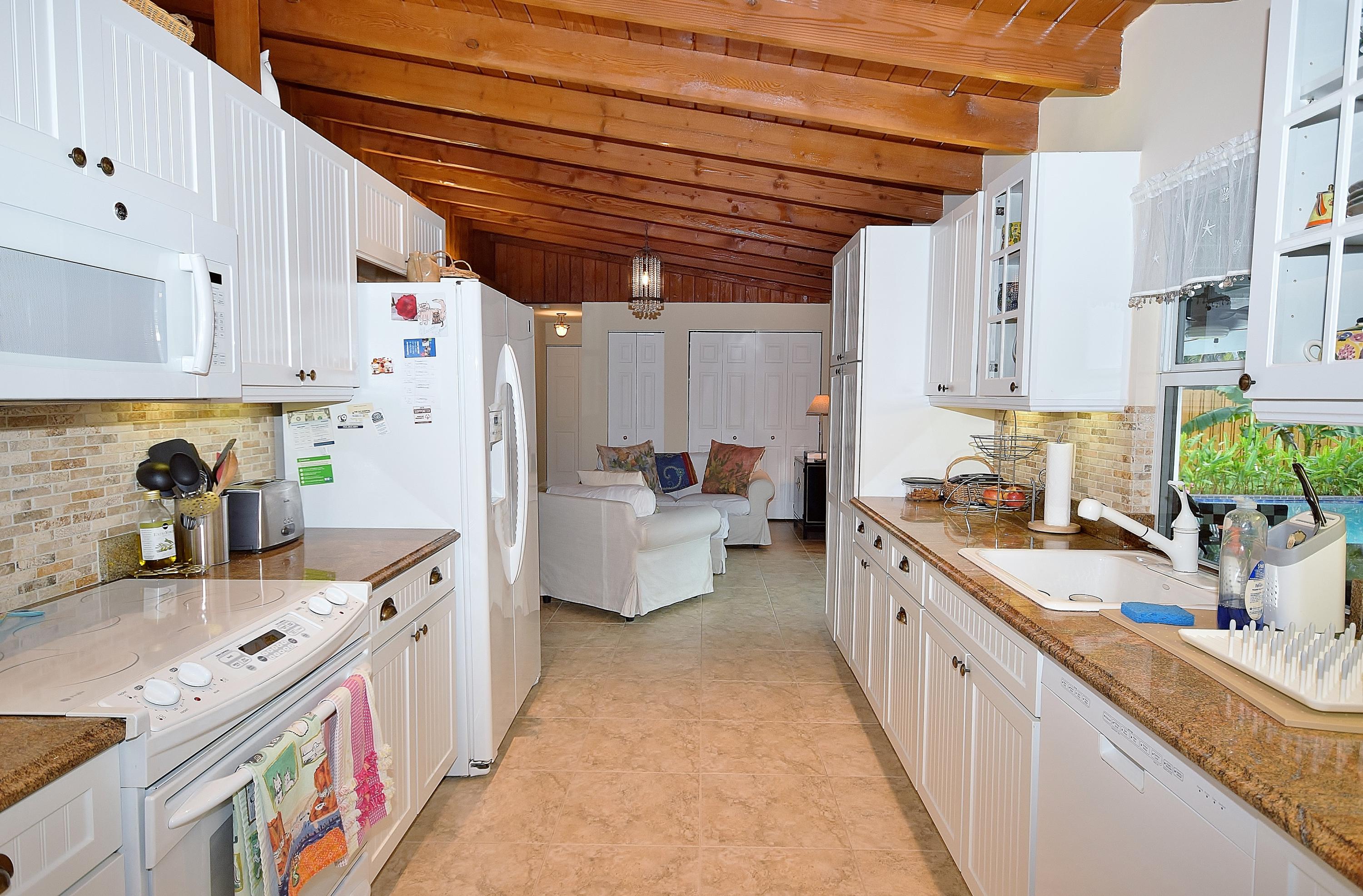 1150 Southwest 16th Street Boca Raton, FL 33486 - Photo 8 of 30 DSC_0675