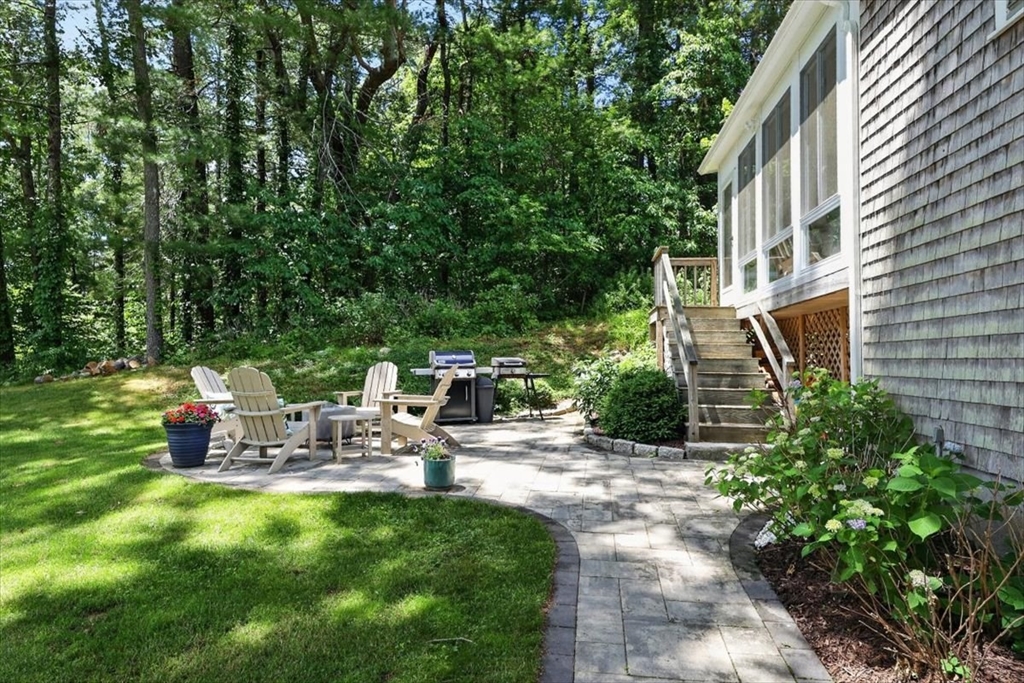 87 Duck Hill Road Duxbury, MA 02332 - Photo 21 of 25