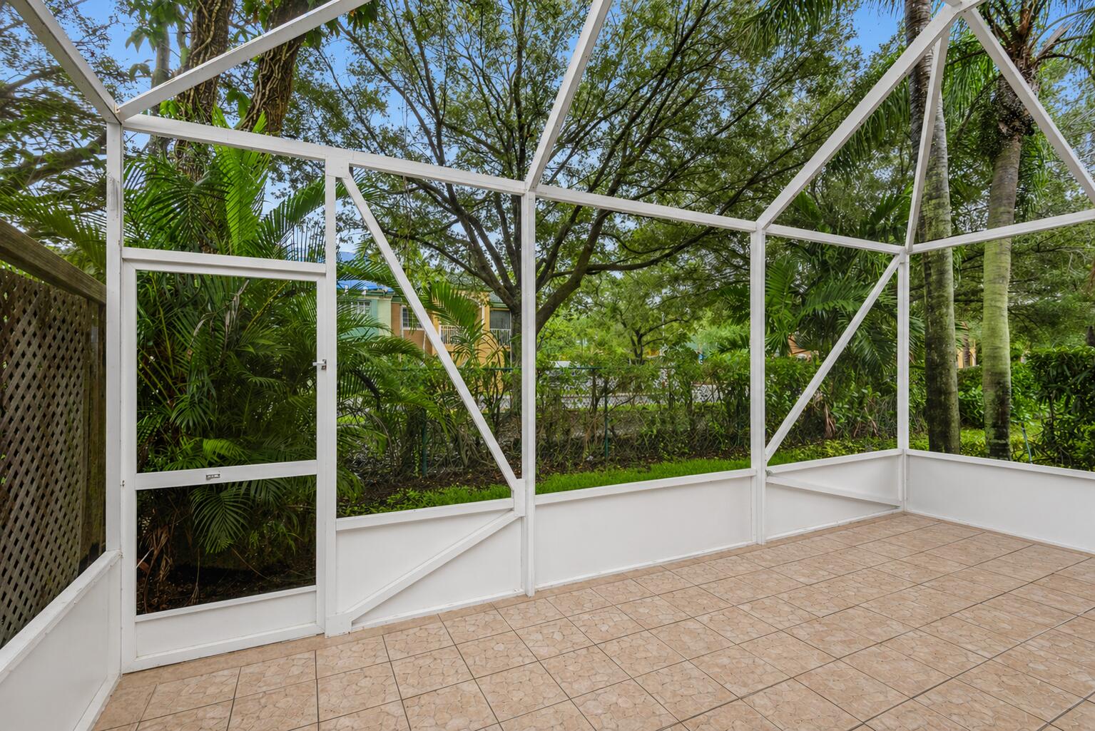 16135 Emerald Cove Road Weston, FL 33331 - Photo 15 of 17 Screened Patio