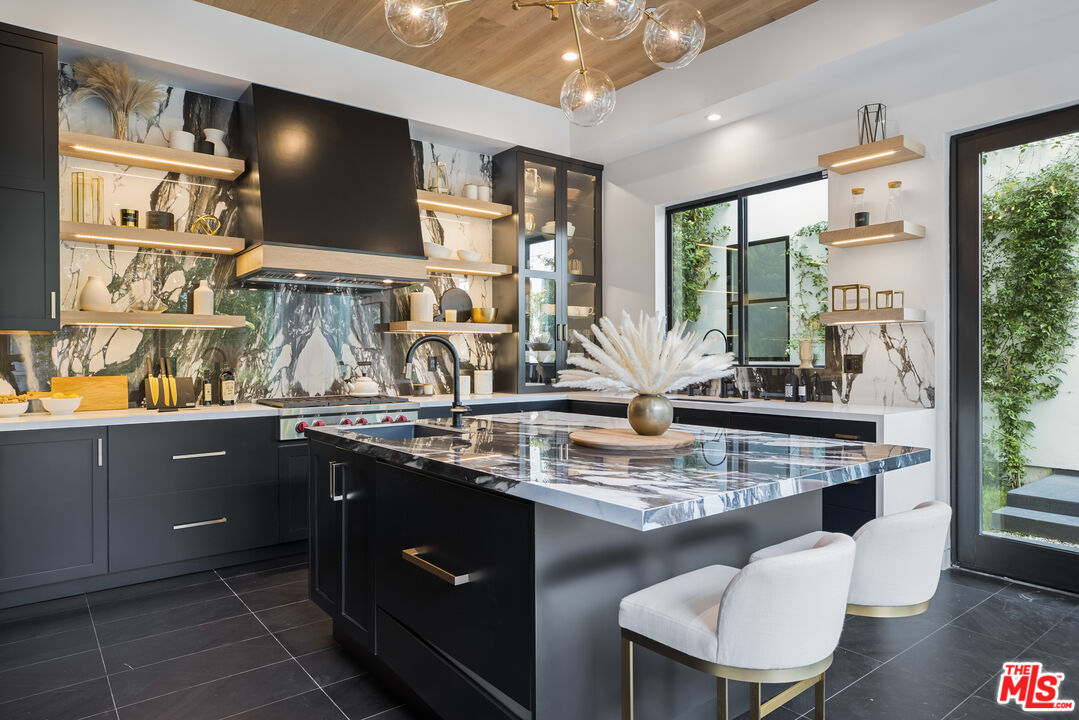 8929 Rangely Avenue West Hollywood, CA 90048 - Photo 13 of 32 Gallery Image 13