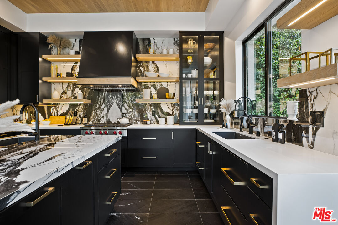 8929 Rangely Avenue West Hollywood, CA 90048 - Photo 14 of 32 Gallery Image 14