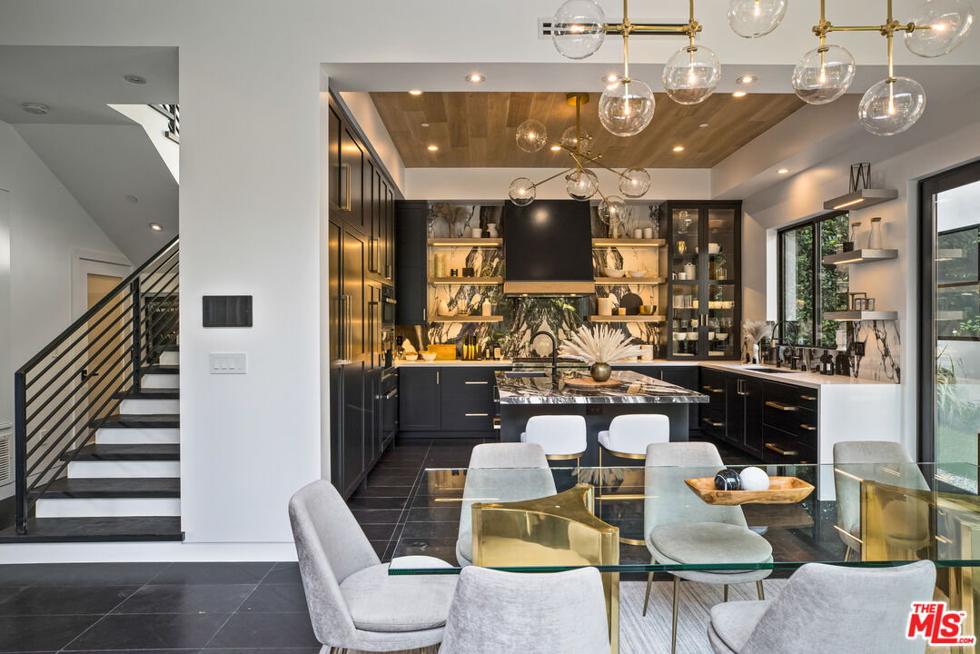 8929 Rangely Avenue West Hollywood, CA 90048 - Photo 16 of 32 Gallery Image 16