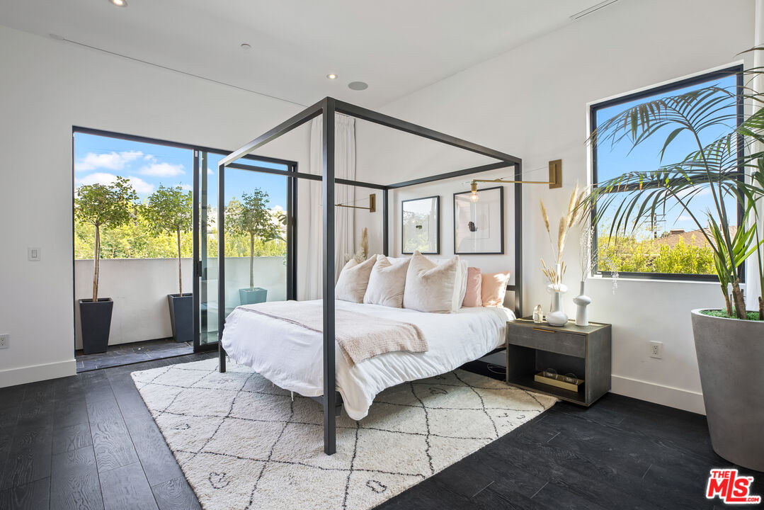 8929 Rangely Avenue West Hollywood, CA 90048 - Photo 17 of 32 Gallery Image 17