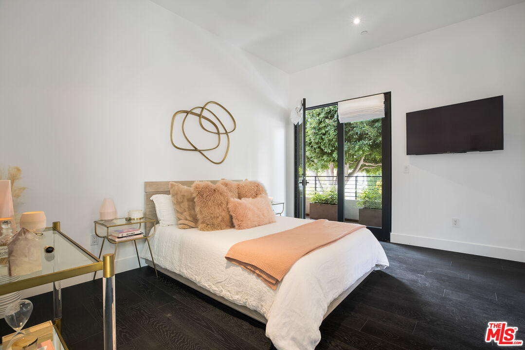 8929 Rangely Avenue West Hollywood, CA 90048 - Photo 26 of 32 Gallery Image 26