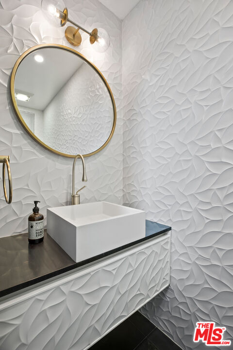8929 Rangely Avenue West Hollywood, CA 90048 - Photo 10 of 32 Gallery Image 10
