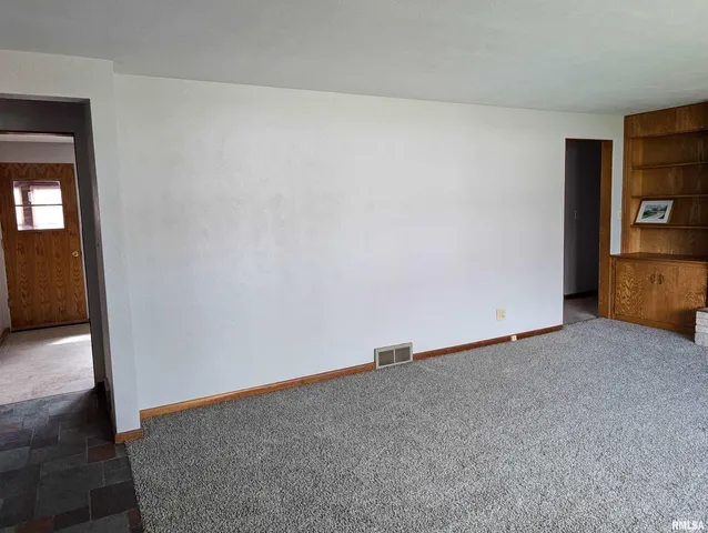 $191,000 | 3720 North St Michael Avenue, Peoria, IL 61615