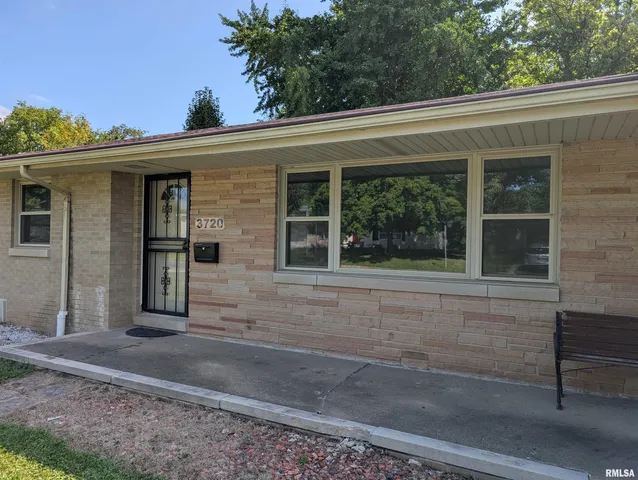 $191,000 | 3720 North St Michael Avenue, Peoria, IL 61615
