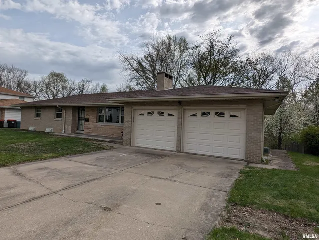 $191,000 | 3720 North St Michael Avenue, Peoria, IL 61615