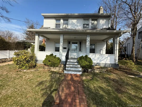 $5,500 | 15 Maple Grove Street, Great Neck, NY 11023