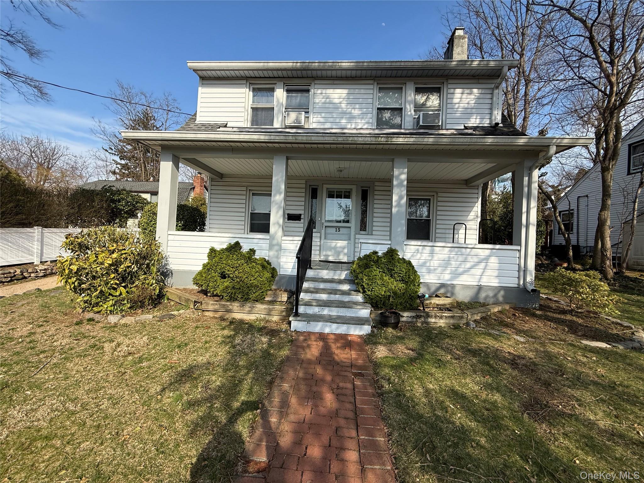 15 Maple Grove Street Great Neck, NY 11023 - Photo 1 of 22