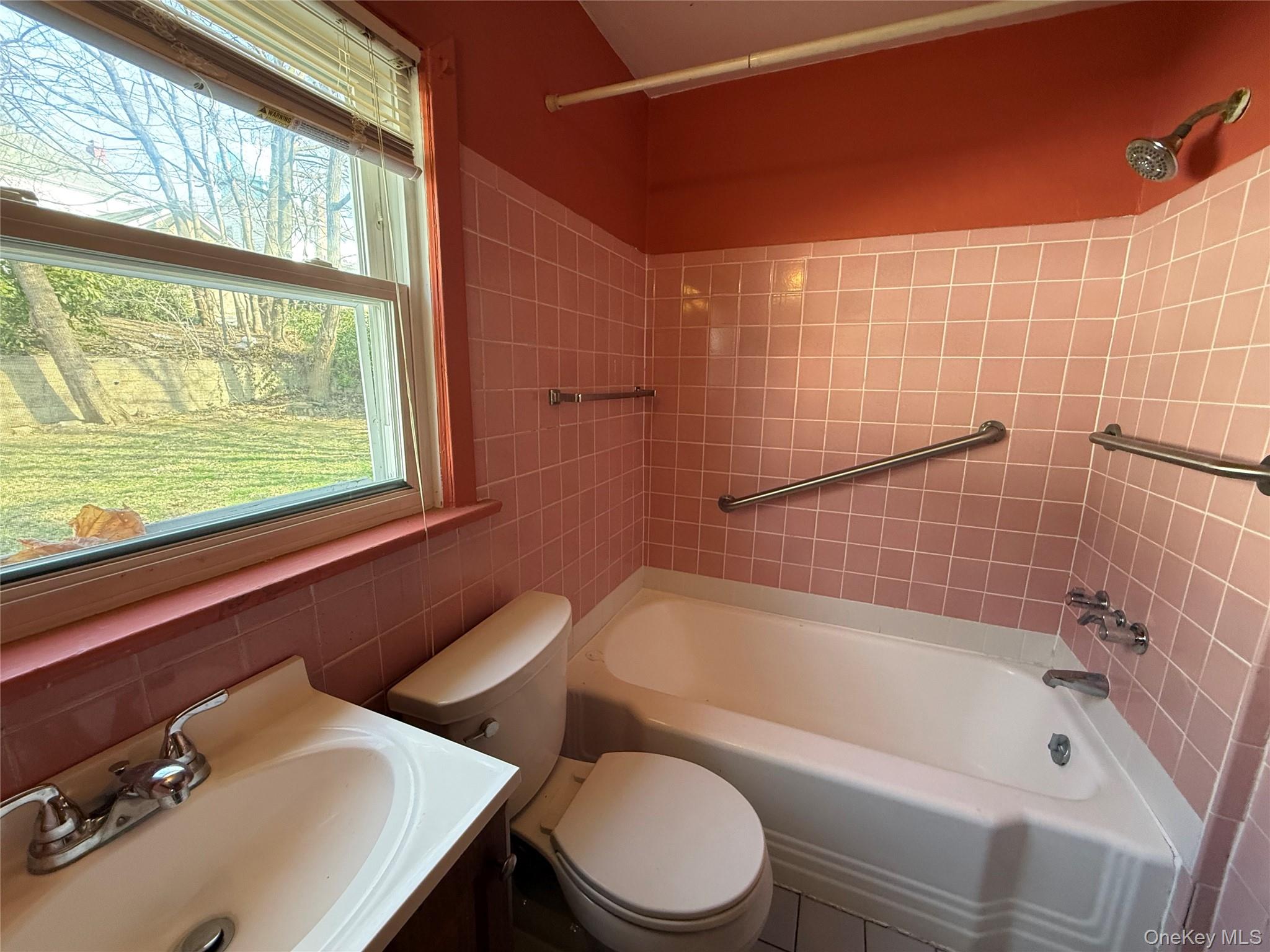 15 Maple Grove Street Great Neck, NY 11023 - Photo 15 of 22