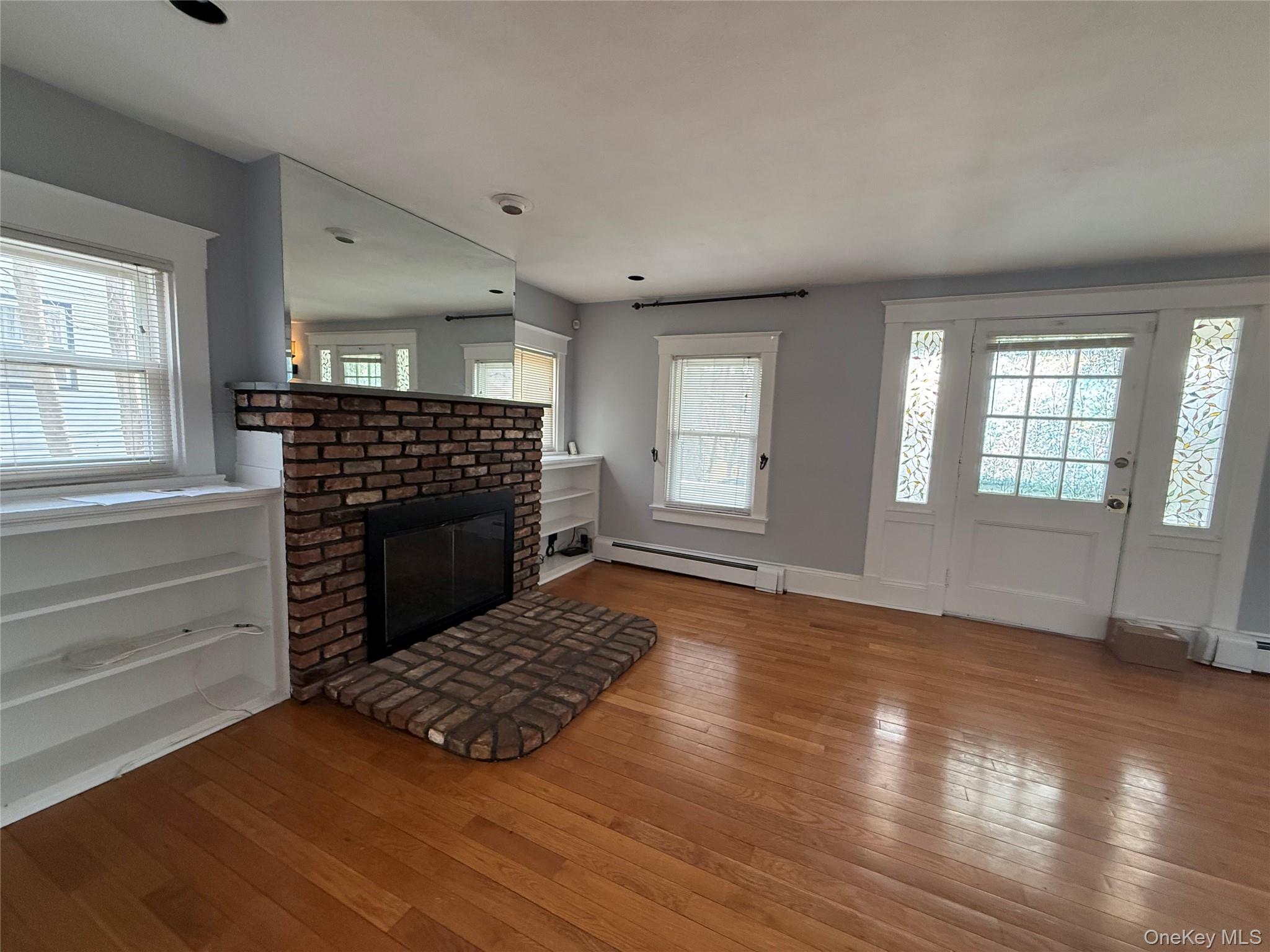 15 Maple Grove Street Great Neck, NY 11023 - Photo 5 of 22
