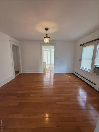 $5,500 | 15 Maple Grove Street, Great Neck, NY 11023