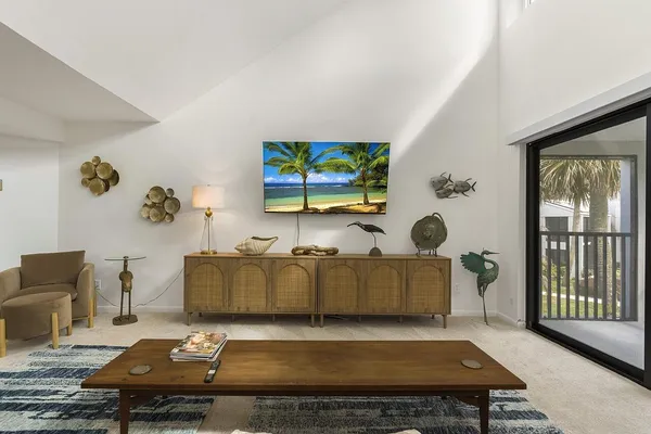 $3,300 | 2155 Galleon Drive, Unit E4, Vero Beach, FL 32963