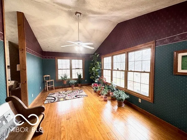 $374,900 | 1301 North Maple Street, Veedersburg, IN 47987