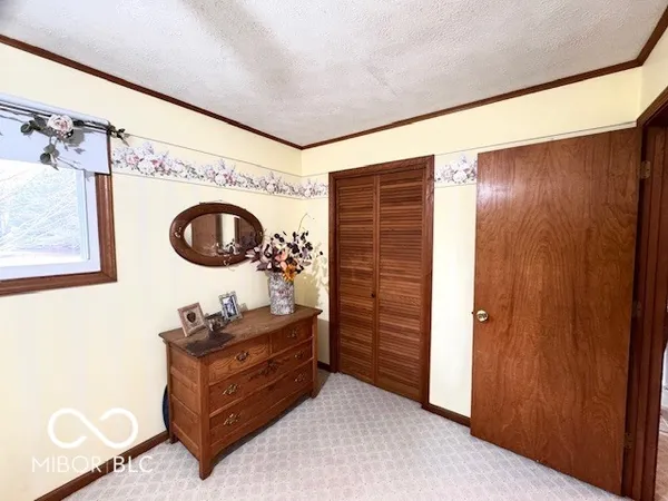 $374,900 | 1301 North Maple Street, Veedersburg, IN 47987