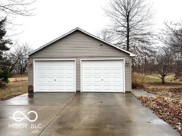 $374,900 | 1301 North Maple Street, Veedersburg, IN 47987