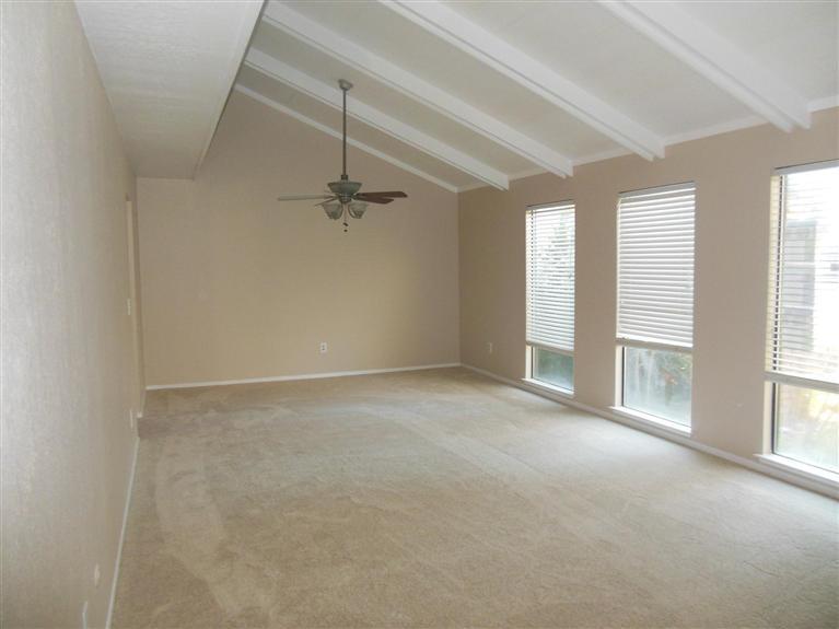 26331 Cullen Way Madera, CA 93638 - Photo 2 of 16 Gallery Image 2