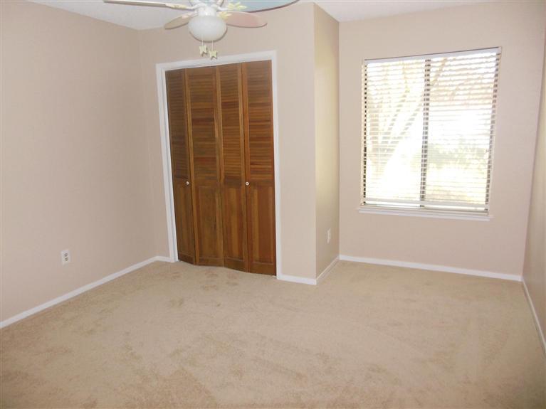 26331 Cullen Way Madera, CA 93638 - Photo 12 of 16 Gallery Image 12