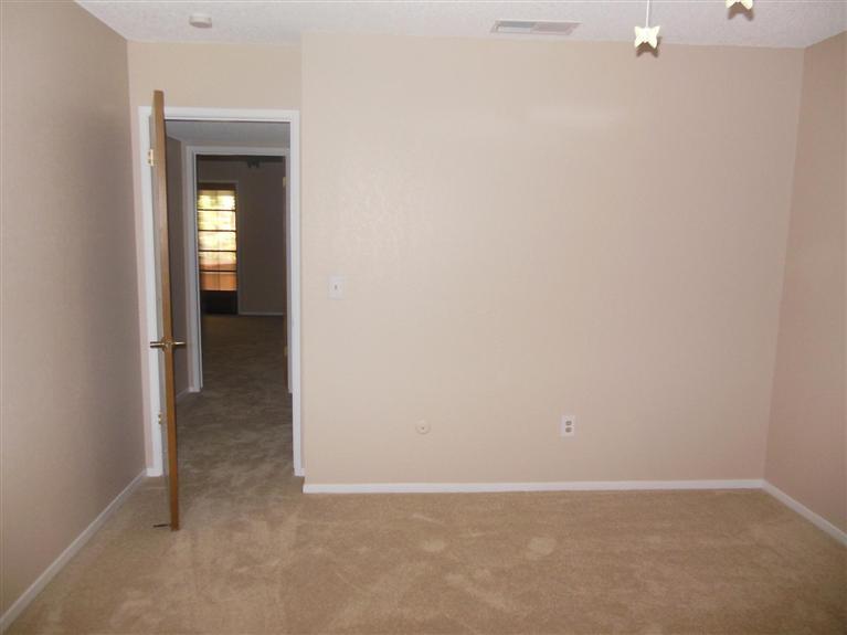 26331 Cullen Way Madera, CA 93638 - Photo 13 of 16 Gallery Image 13