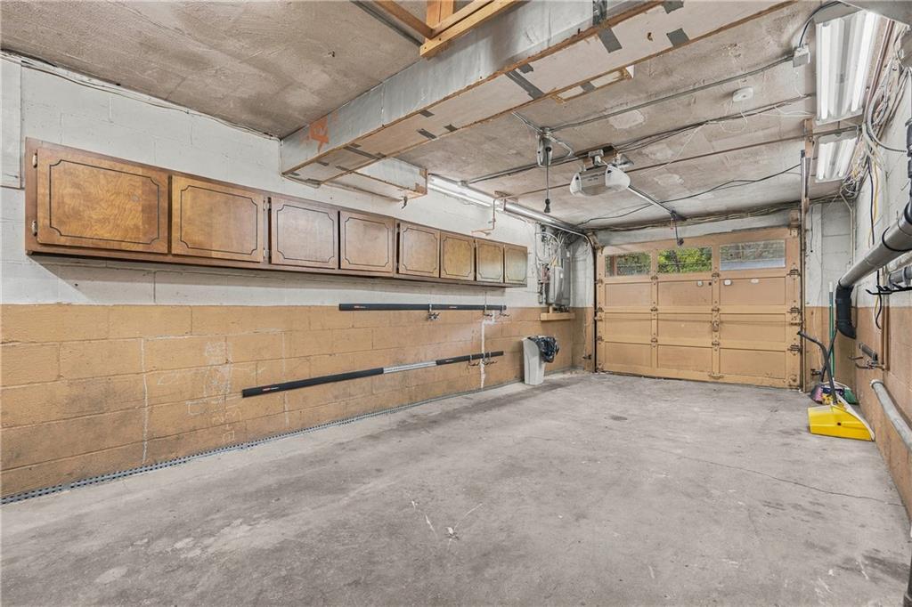 1045 Broughton Road Pittsburgh, PA 15236 - Photo 31 of 44 Gallery Image 31