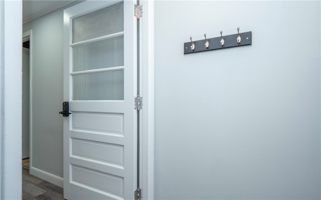 109 Haskins Avenue Tiverton, RI 02878 - Photo 6 of 26