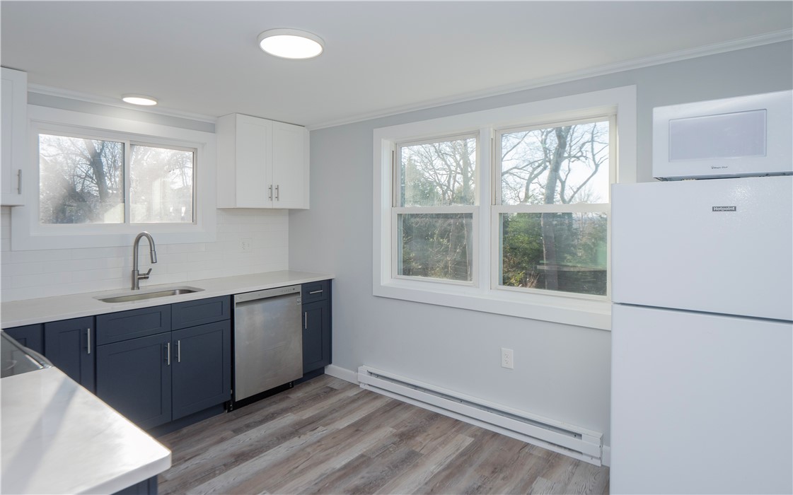 109 Haskins Avenue Tiverton, RI 02878 - Photo 7 of 26