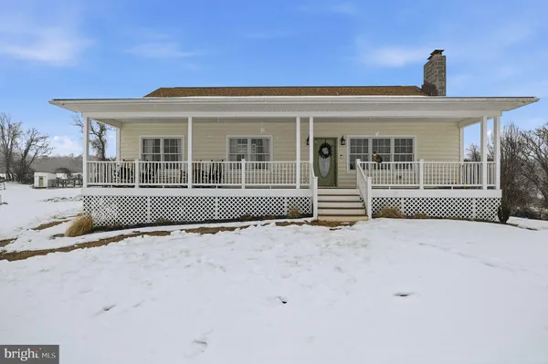 a view of a house with a outdoor space