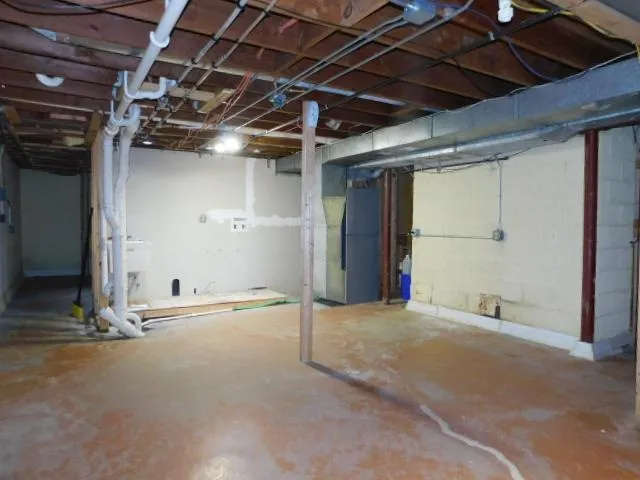 $319,000 | 821 Tamarack Lane, Rockford, IL 61107