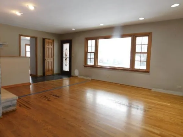 $289,900 | 821 Tamarack Lane, Rockford, IL 61107
