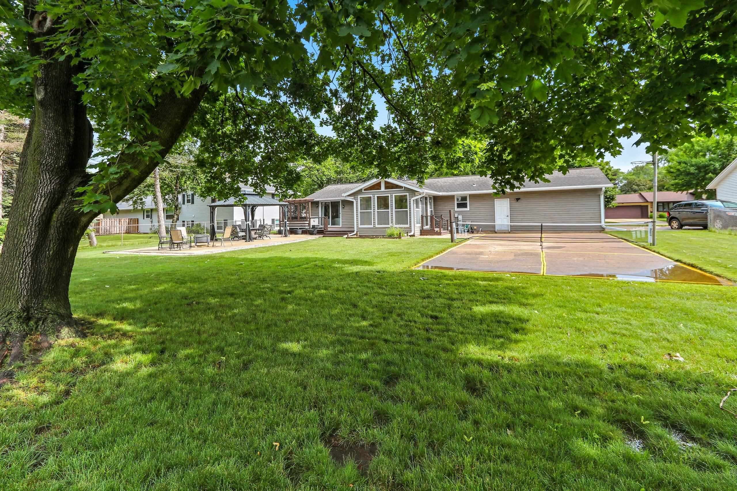 1203 Valleyview Road Green Bay, WI 54304 - Photo 53 of 81