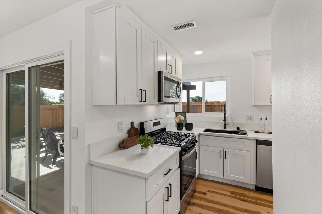 4719 Mystik Road Oceanside, CA 92056 - Photo 14 of 46