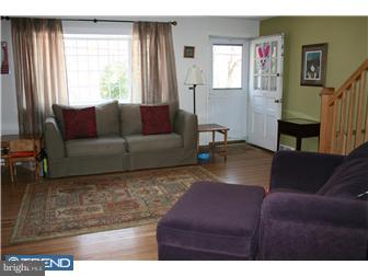 3620 Academy Road Philadelphia, PA 19154 - Photo 2 of 8 Living Room