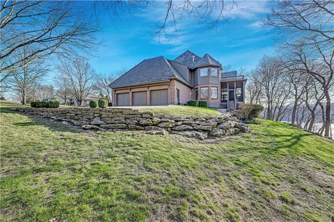 $2,100,000 | 60 Dundee Court, Loch Lloyd, MO 64012