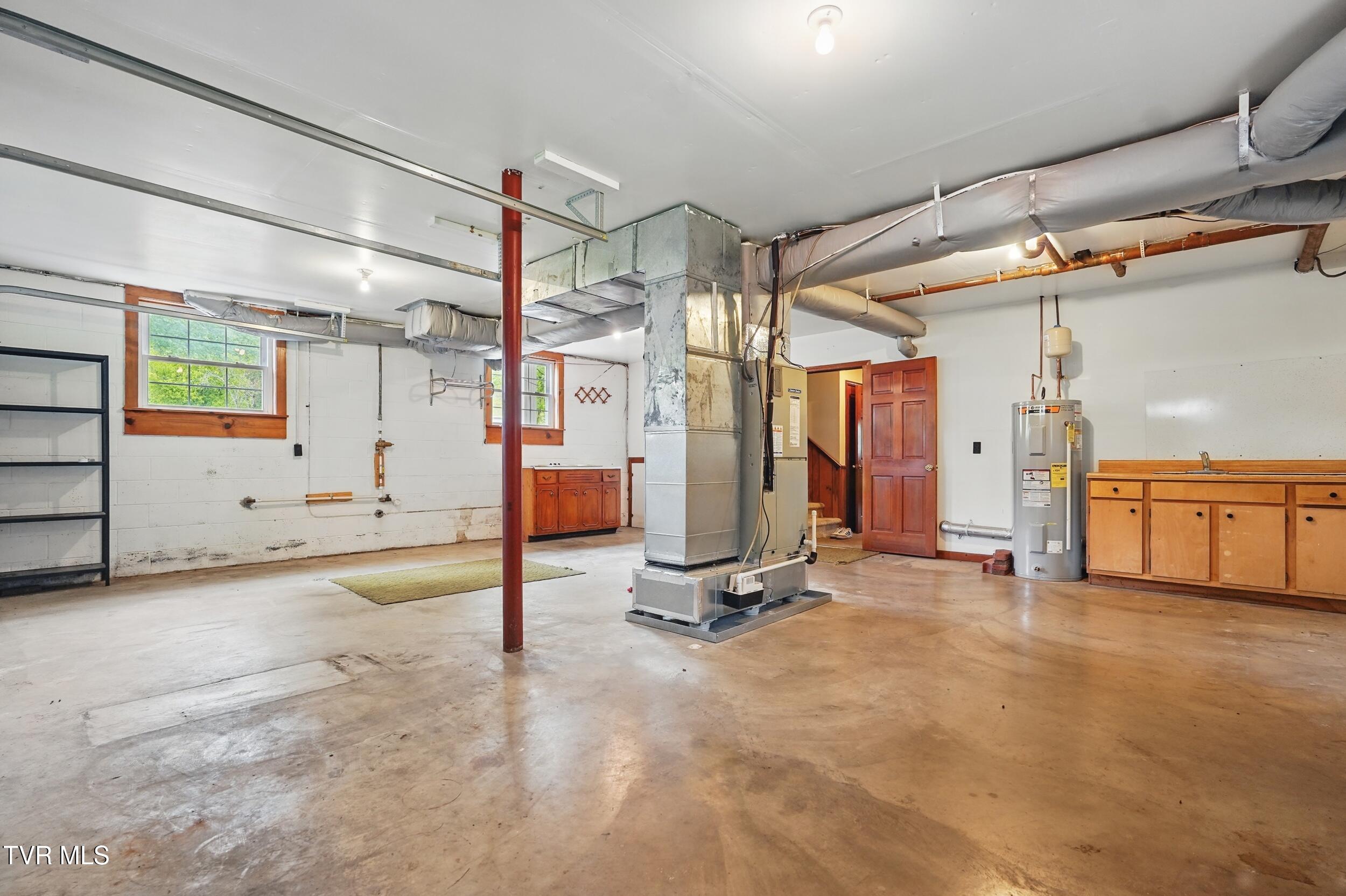 2153 Daniel Boone Road Gate City, VA 24251 - Photo 19 of 40 ARW01362