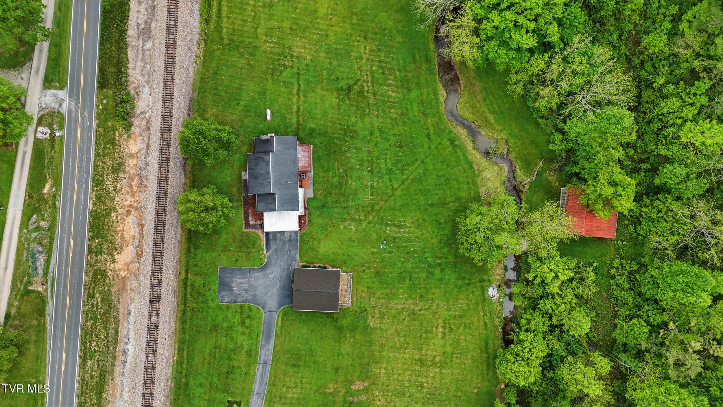 2153 Daniel Boone Road Gate City, VA 24251 - Photo 29 of 40 DJI_20250506103445_0167_D