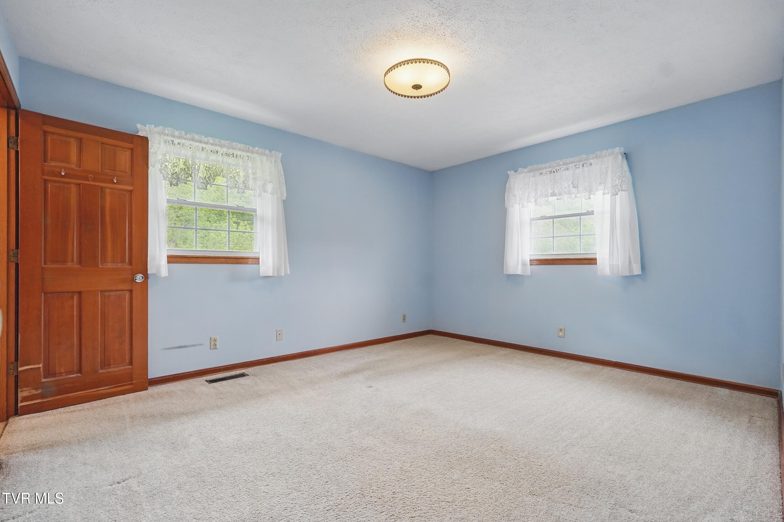 2153 Daniel Boone Road Gate City, VA 24251 - Photo 35 of 40 ARW01317