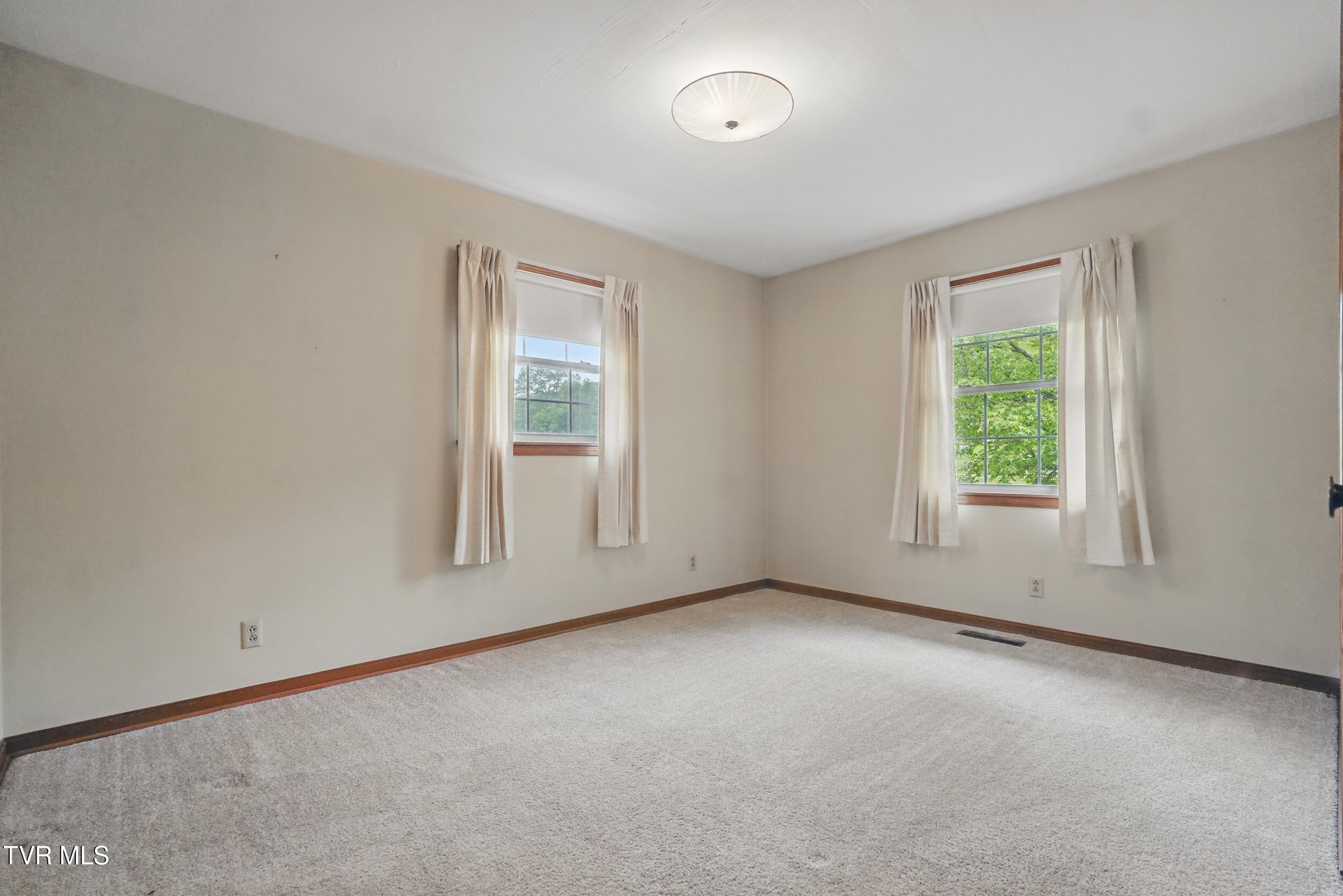 2153 Daniel Boone Road Gate City, VA 24251 - Photo 37 of 40 ARW01332