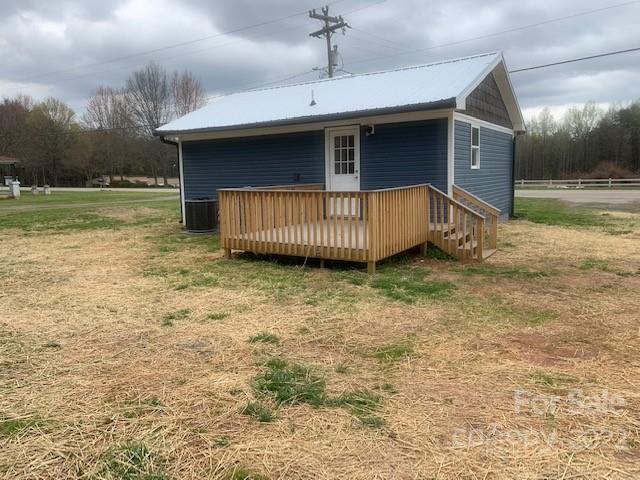 3331 Filbert Highway Clover, SC 29710 - Photo 3 of 17 Gallery Image 3