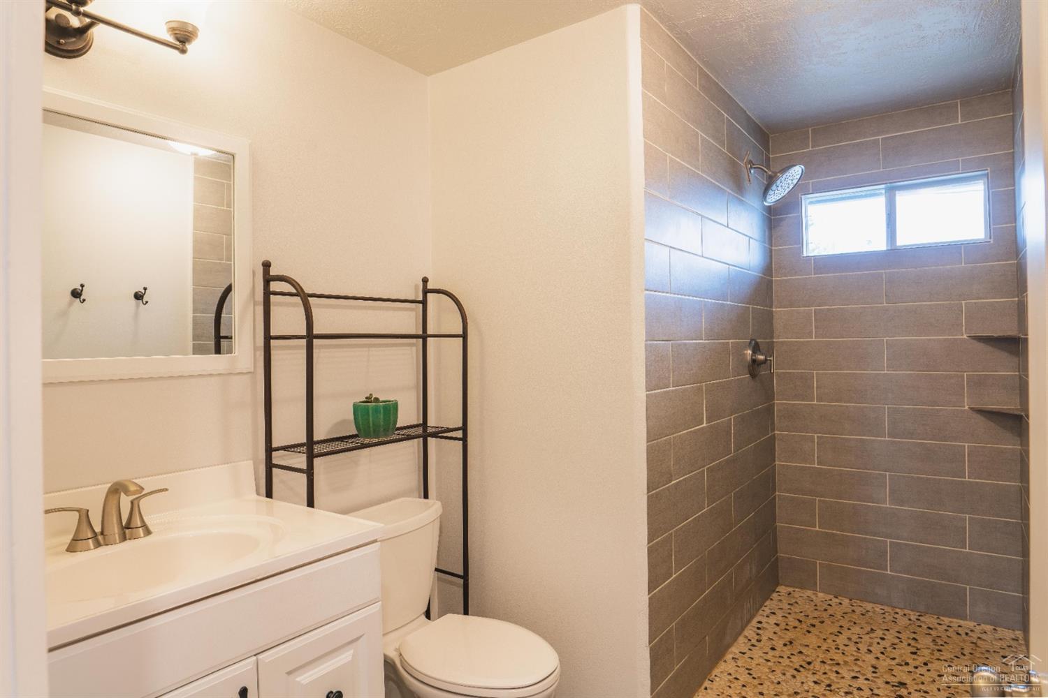 63265 Boyd Acres Road Bend, OR 97701 - Photo 16 of 25 Additional Photo