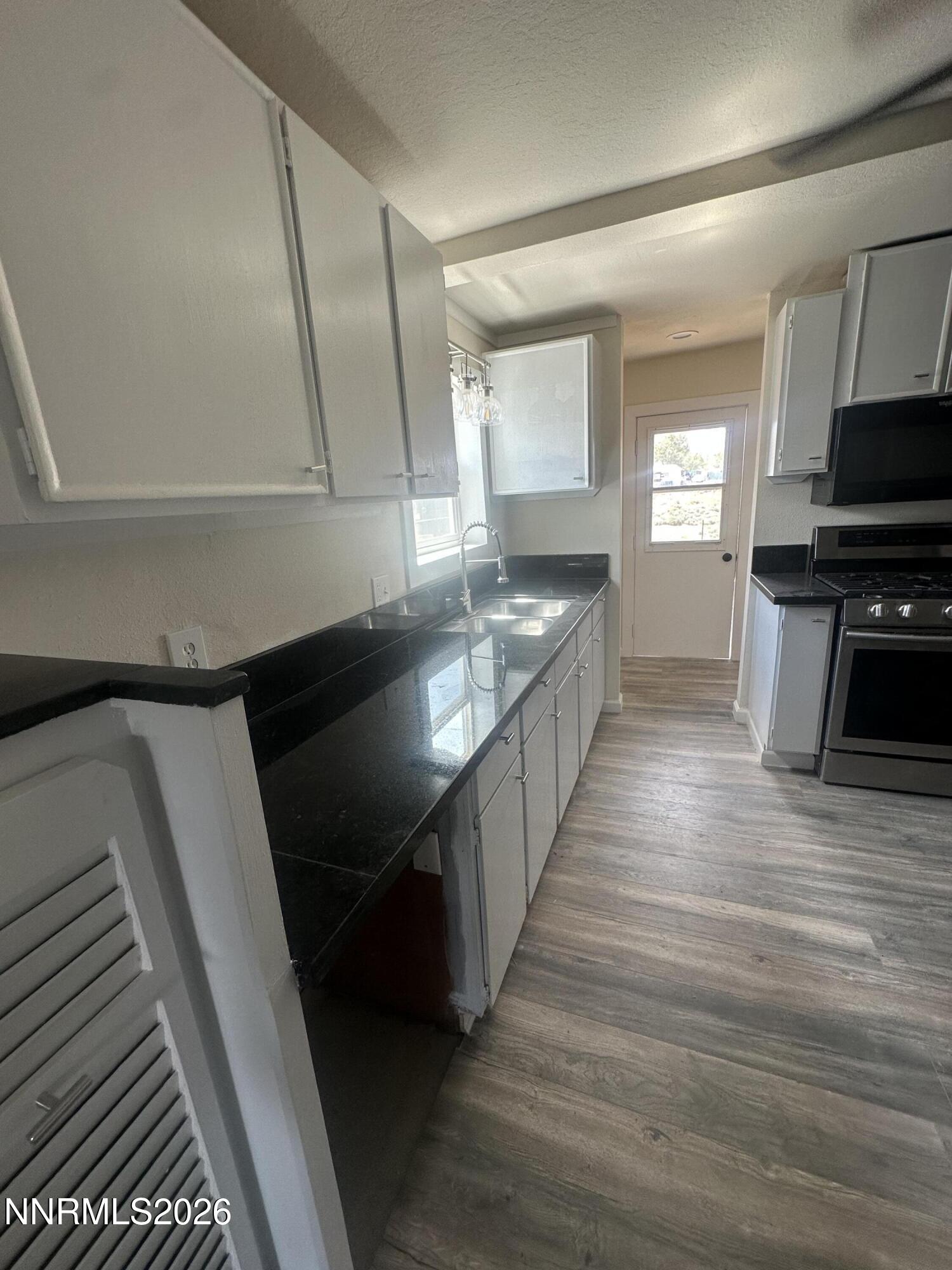 145 Heindel Road Reno, NV 89506 - Photo 9 of 25 IMG_0912