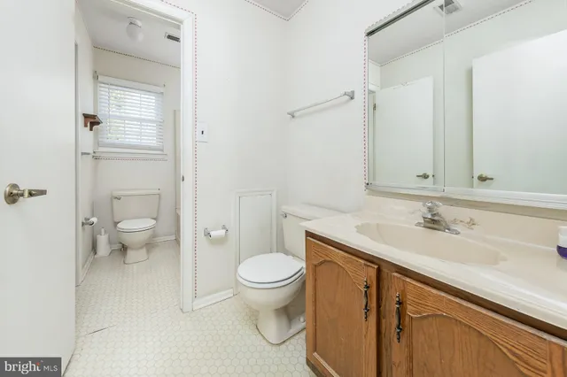 $279,900 | 27 Lakebridge Drive, Woodbury, NJ 08096