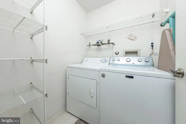 $279,900 | 27 Lakebridge Drive, Woodbury, NJ 08096