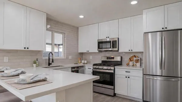 $2,700 | 1800 South Shafer Drive, Tempe, AZ 85281